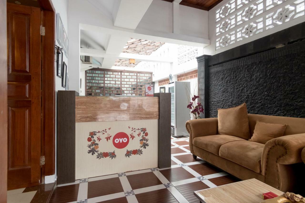 Oyo 619 Naufal Guest House Syariah Medan Exterior foto